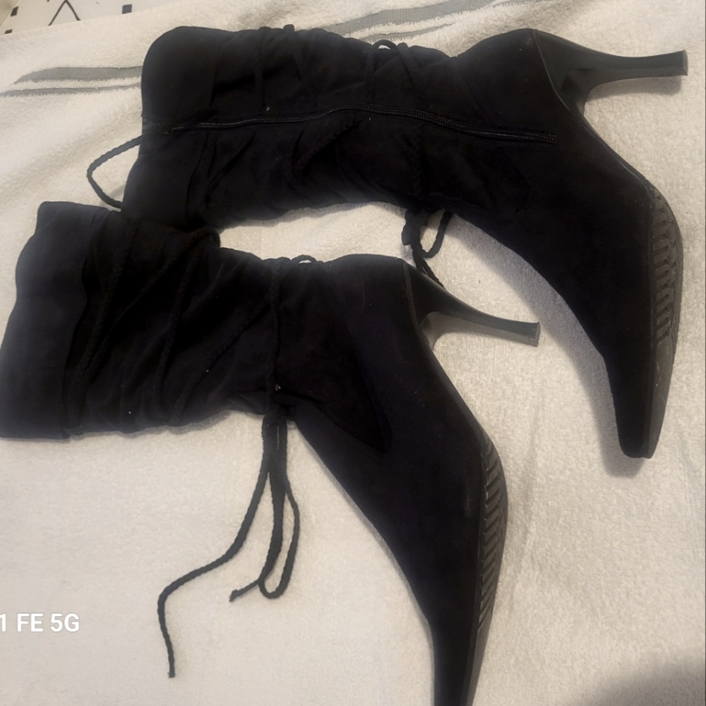 Woman heels boots